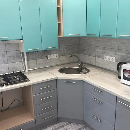 Gil Apartments, 38 Prospect Svobody *